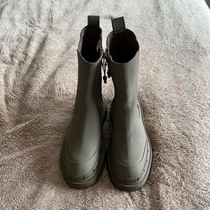 ZARA Rubberized ankle boots
